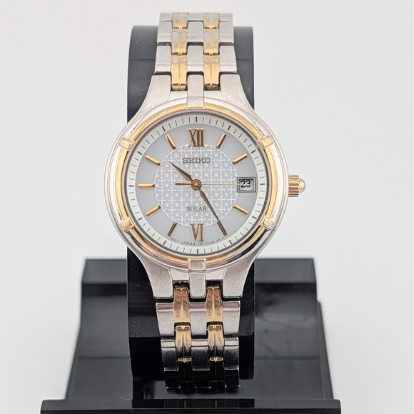 Seiko Accessories - Seiko Solar V187-0AA0 Two Tone Textured Dial Minute Track Watch